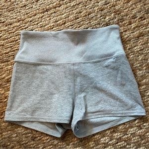 COPY - Alo Yoga Aura shorts